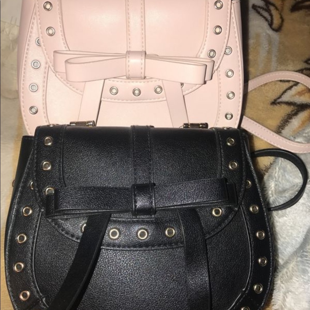 Purses - Picture 4 of 4